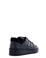 Bally Royalty Bovine Grained