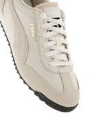 Puma Nude Sneakers
