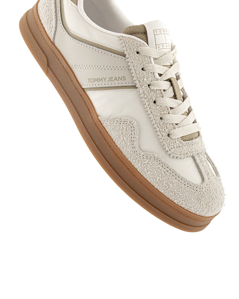 Tommy Hilfiger The Greenwich Mix Media