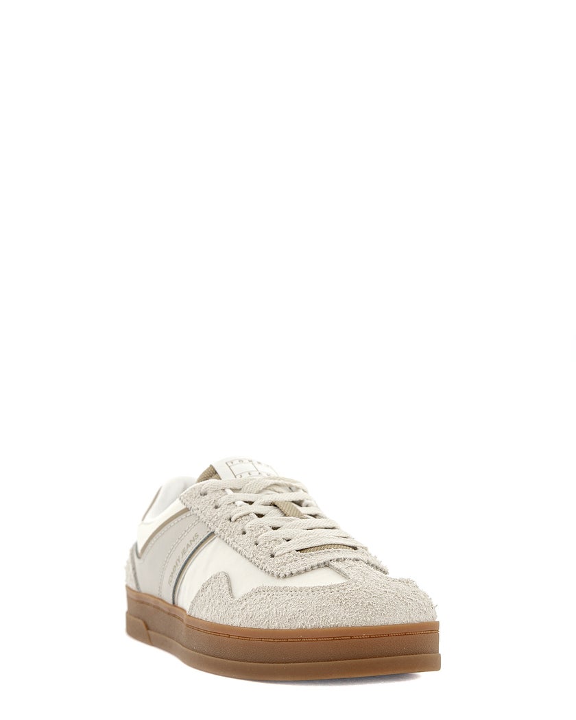 Tommy Hilfiger The Greenwich Mix Media