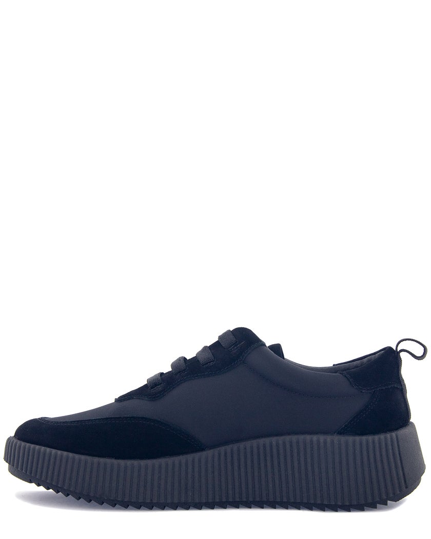 Ella of Sweden Sneaker