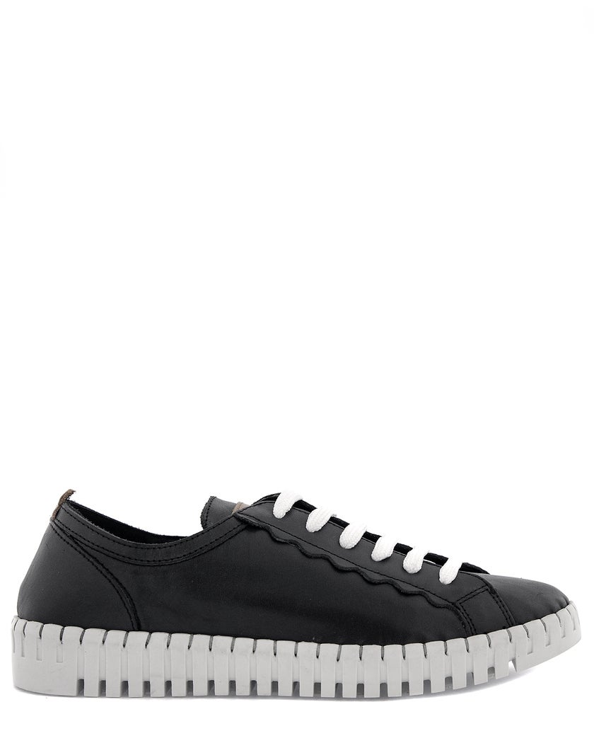 Ella of Sweden Sneaker