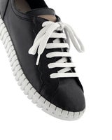 Ella of Sweden Sneaker
